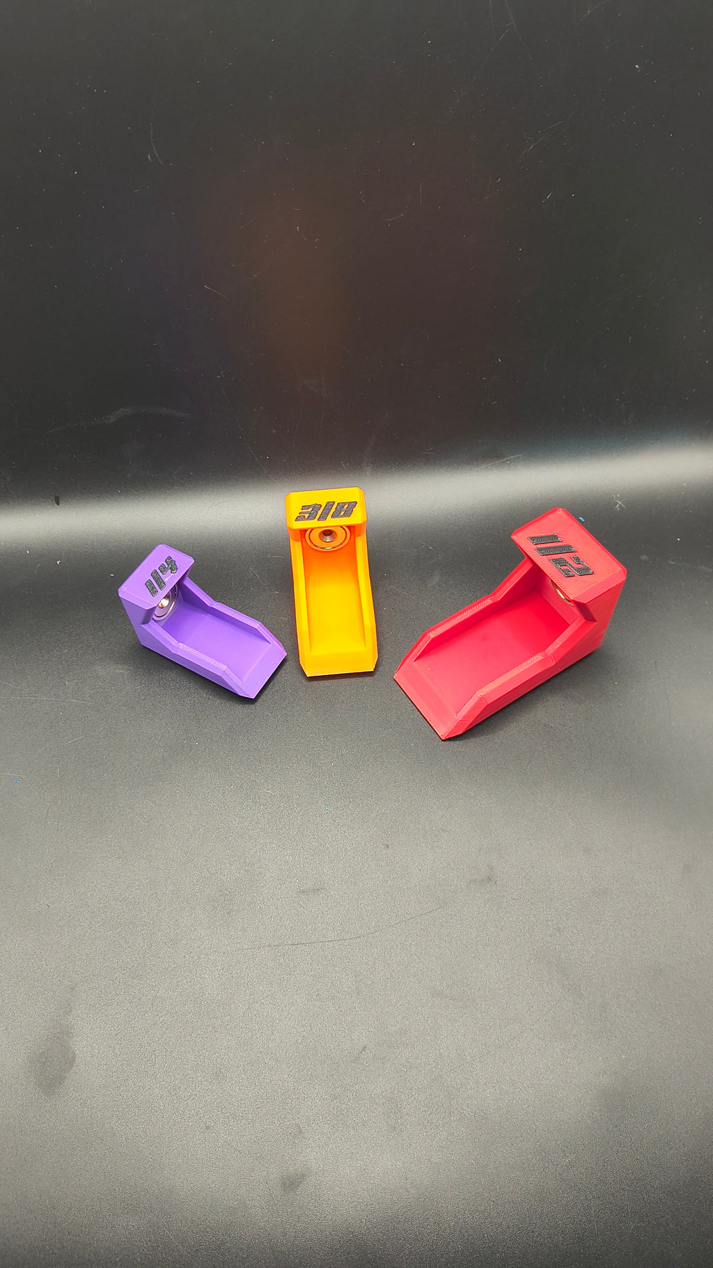 Magnetic Ratchet Hangers