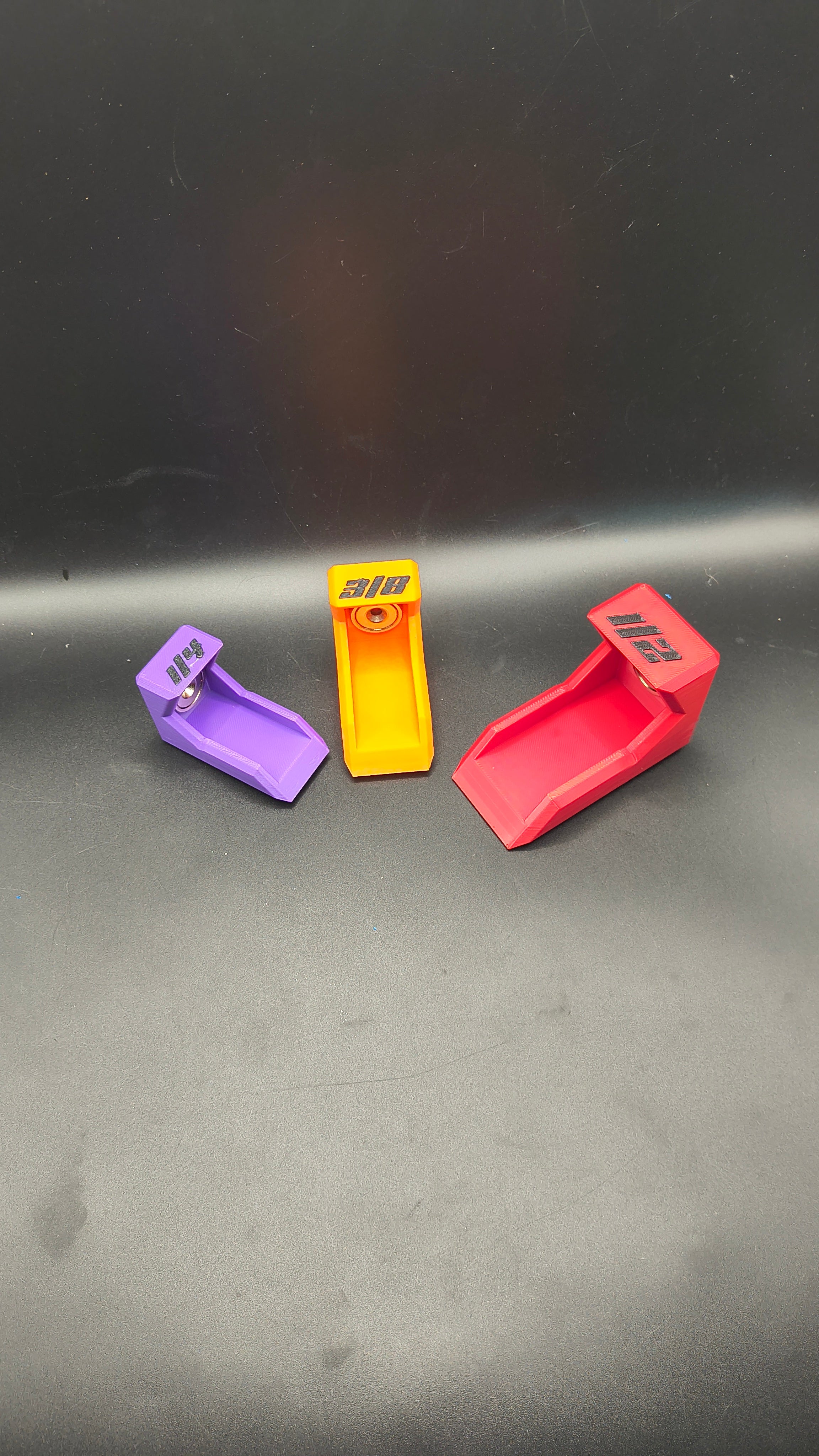 Magnetic Ratchet Hangers