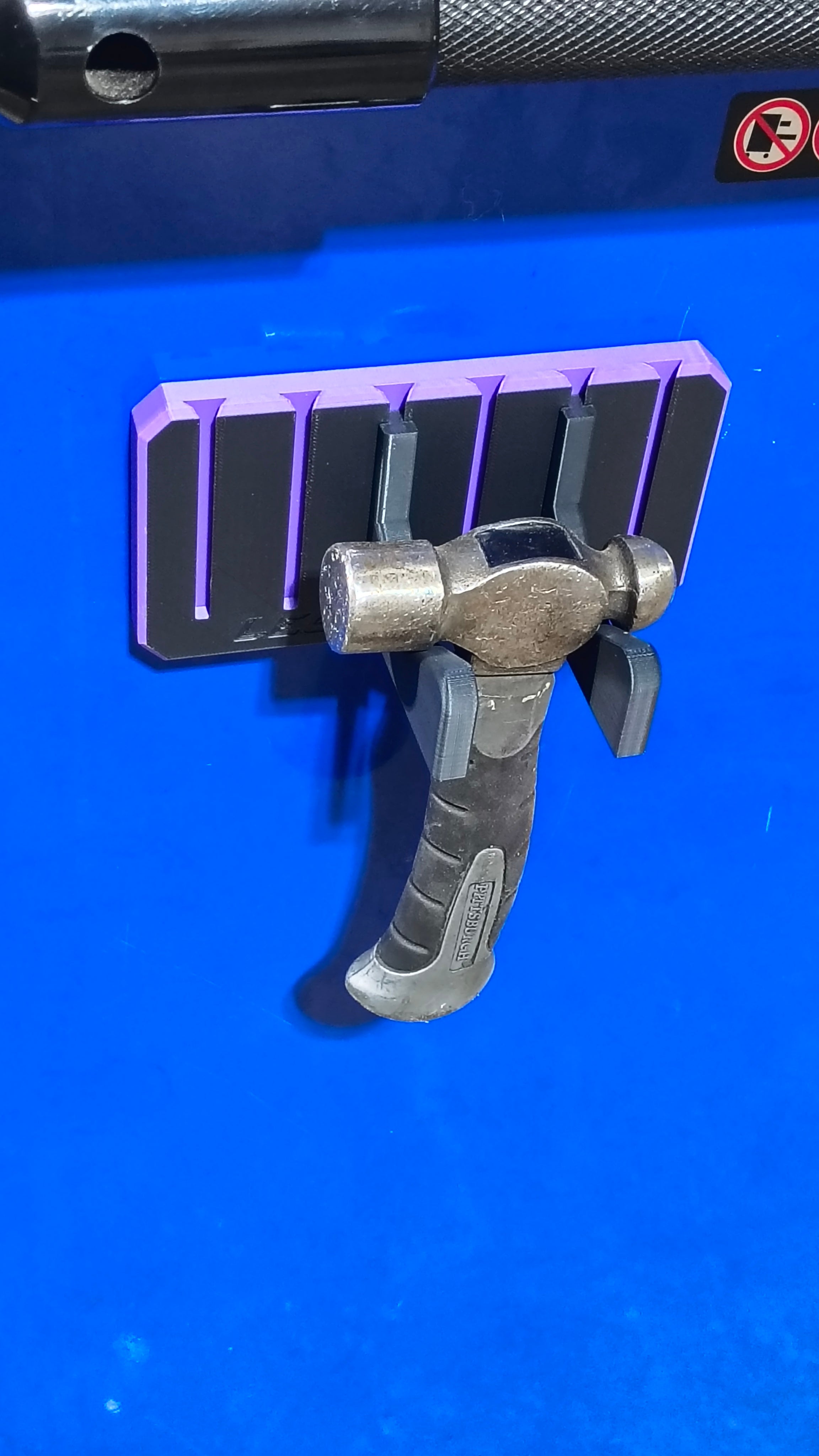 Sledge Dock Adustable Magnetic Hammer Mount